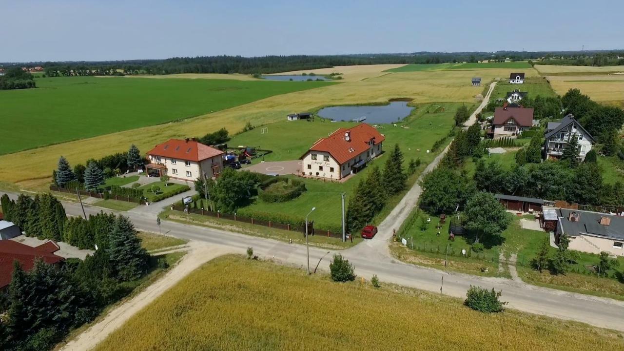 Agro Nad Stawem Villa Zukowo Exterior photo