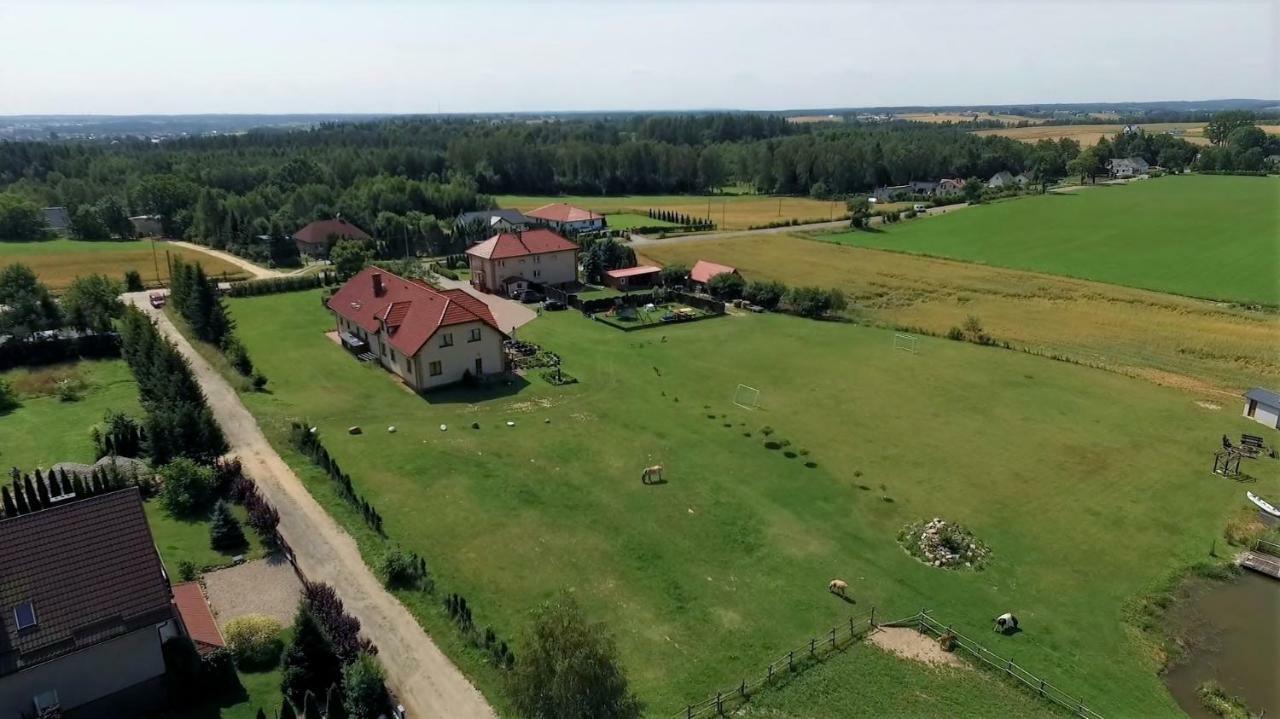 Agro Nad Stawem Villa Zukowo Exterior photo